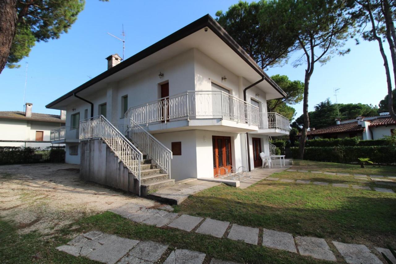 Villa Marisa Lignano Sabbiadoro Extérieur photo